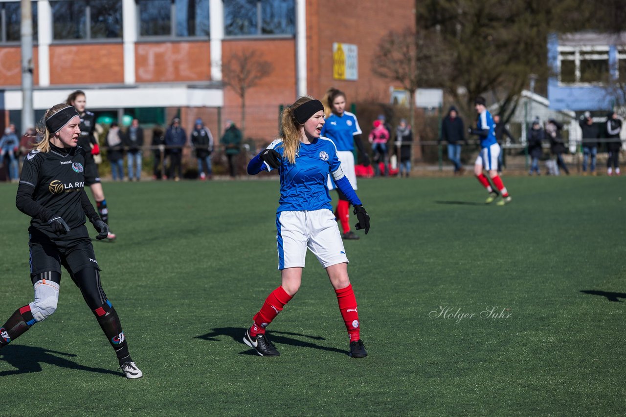 Bild 241 - B-Juniorinnen Halbfinale SVHU - Holstein Kiel : Ergebnis: 3:0